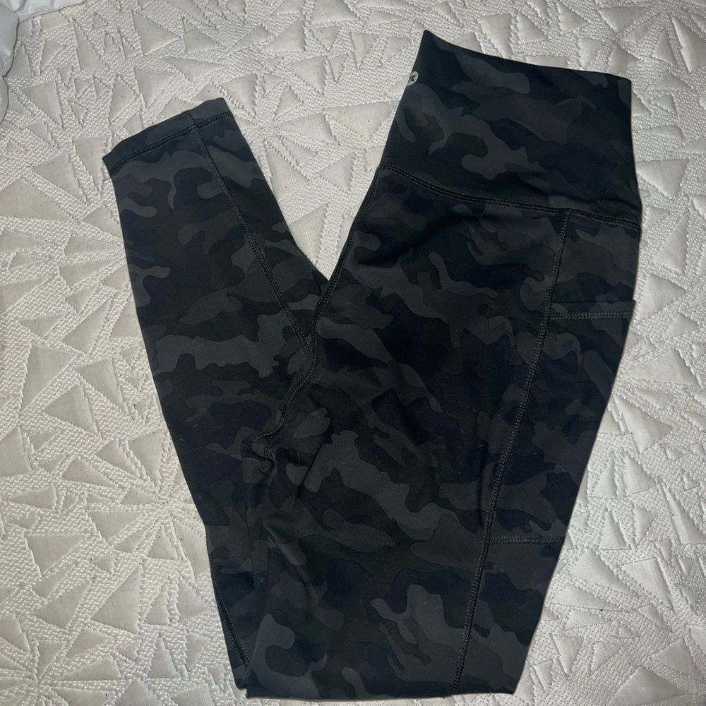 Women’s workout leggings